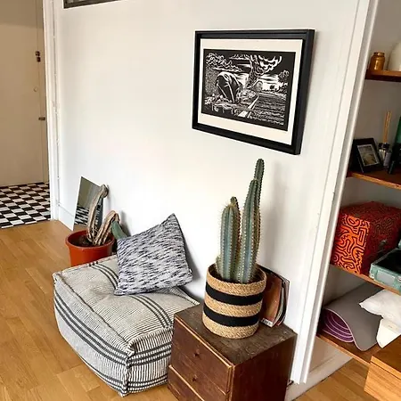 Sweet Parmentier Apartment